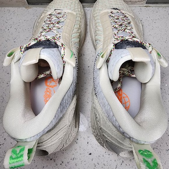 Nike Cosmic Unity SZ 11.0 Mens Basketball Shoes Natural White Grey DA6725 100 - Picture 5 of 8